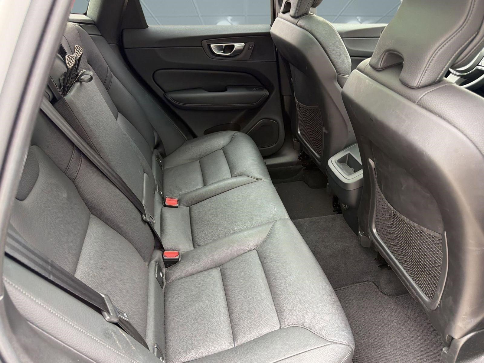 Certified 2025 Volvo XC60 B5 Plus image 29