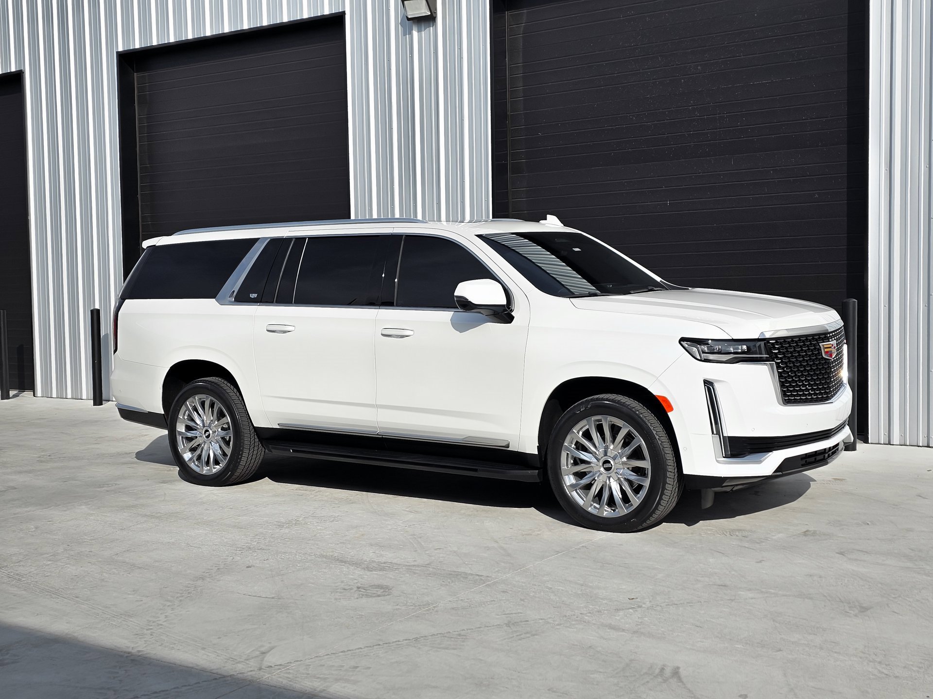 Used 2022 Cadillac Escalade ESV Premium Luxury w/ LPO, Floor Liner Package image 9