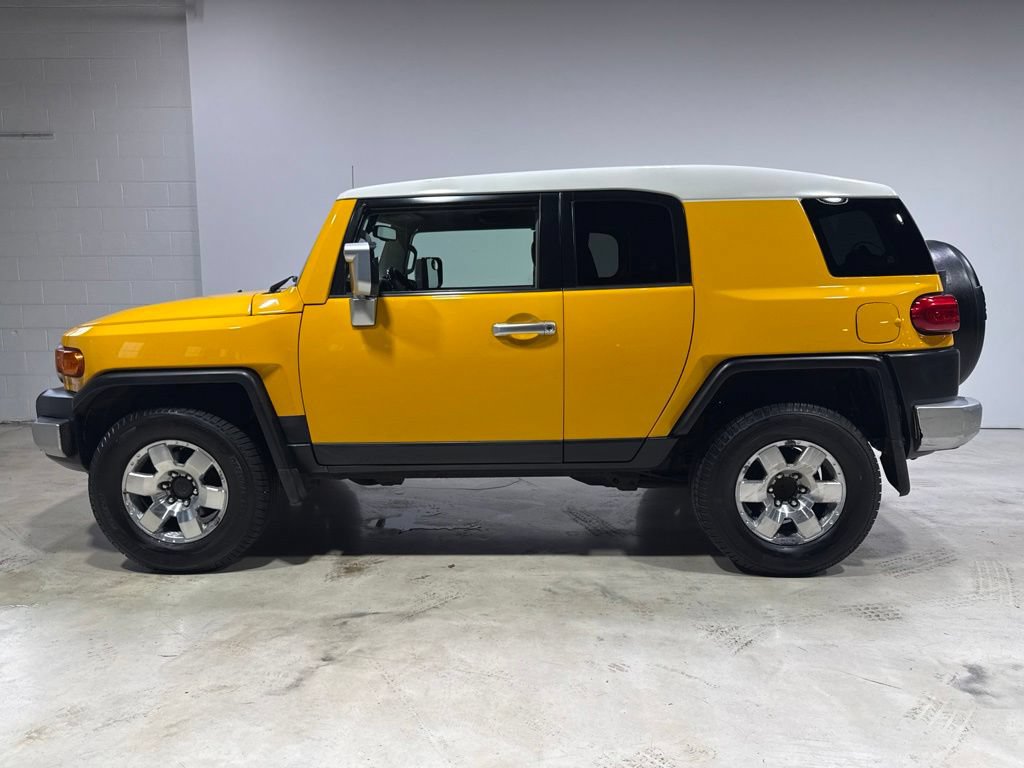 Used 2009 Toyota FJ Cruiser 4WD w/ Convenience Pkg image 3