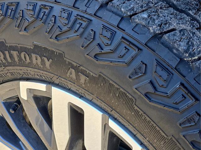 Used 2025 Chevrolet Tahoe Z71 AWD/4WD image 9