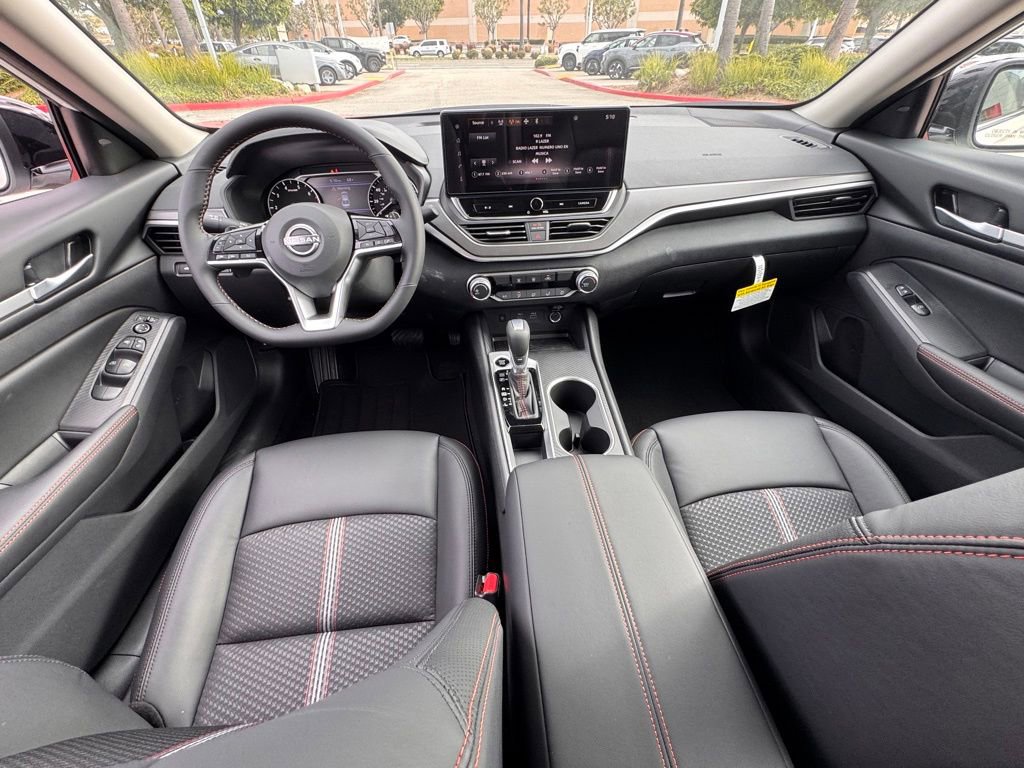 New 2026 Nissan Altima 2.5 SR FWD image 11