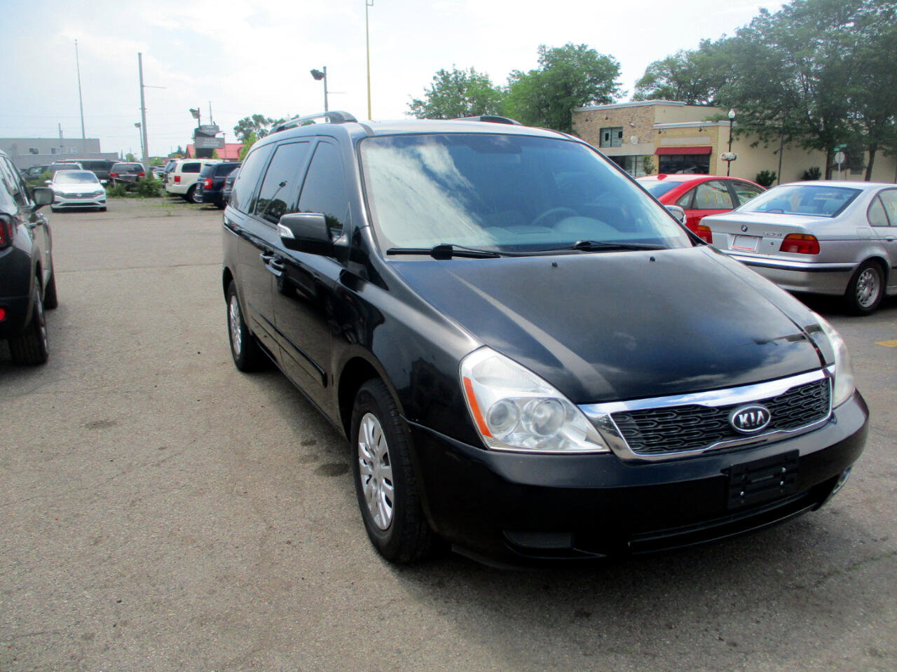 Used 2012 Kia Sedona LX