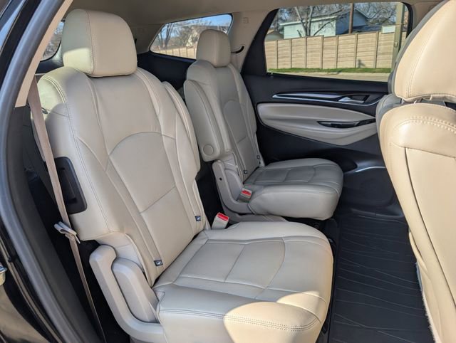 Used 2019 Buick Enclave Essence image 26