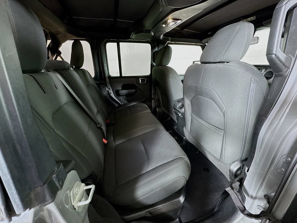 Used 2023 Jeep Wrangler Unlimited AWD/4WD image 24