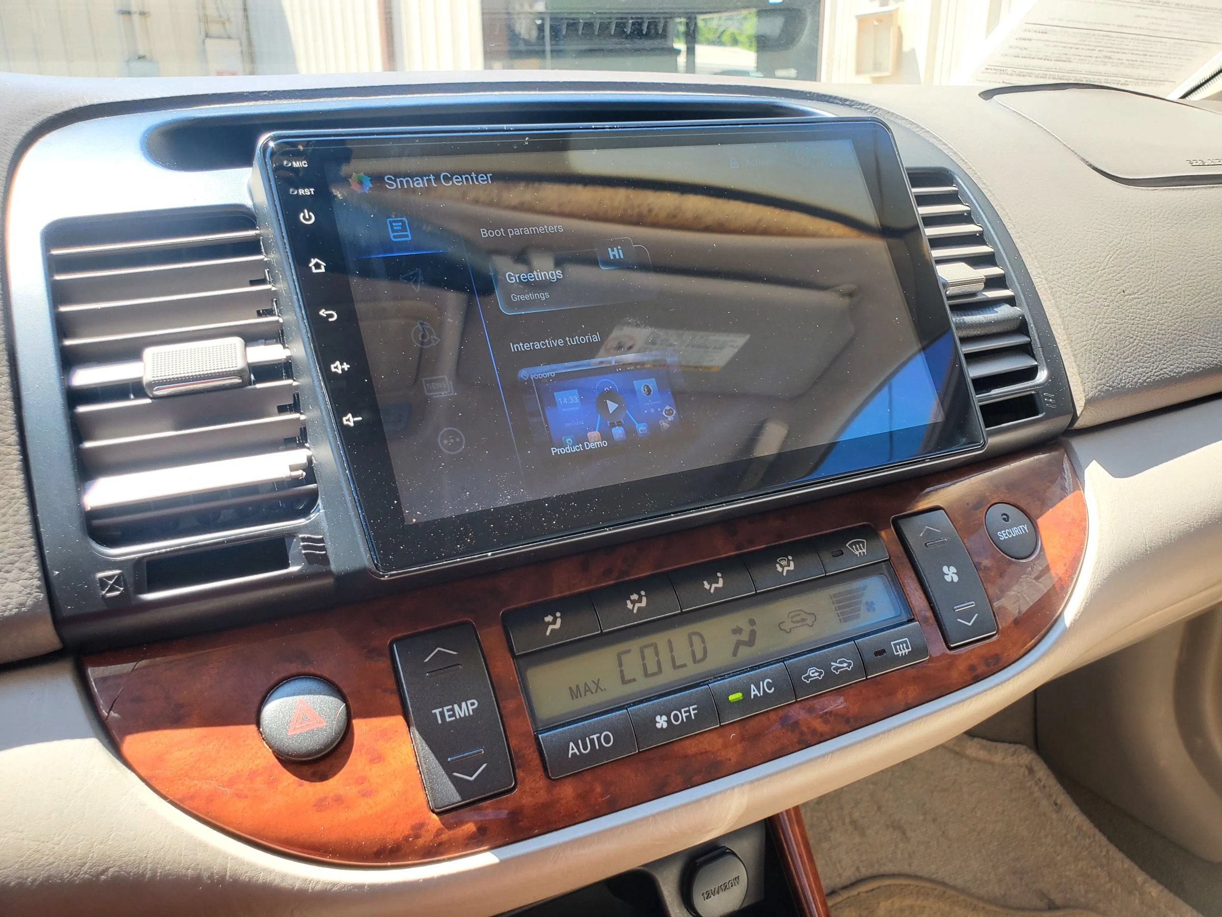 Used 2003 Toyota Camry XLE FWD image 3