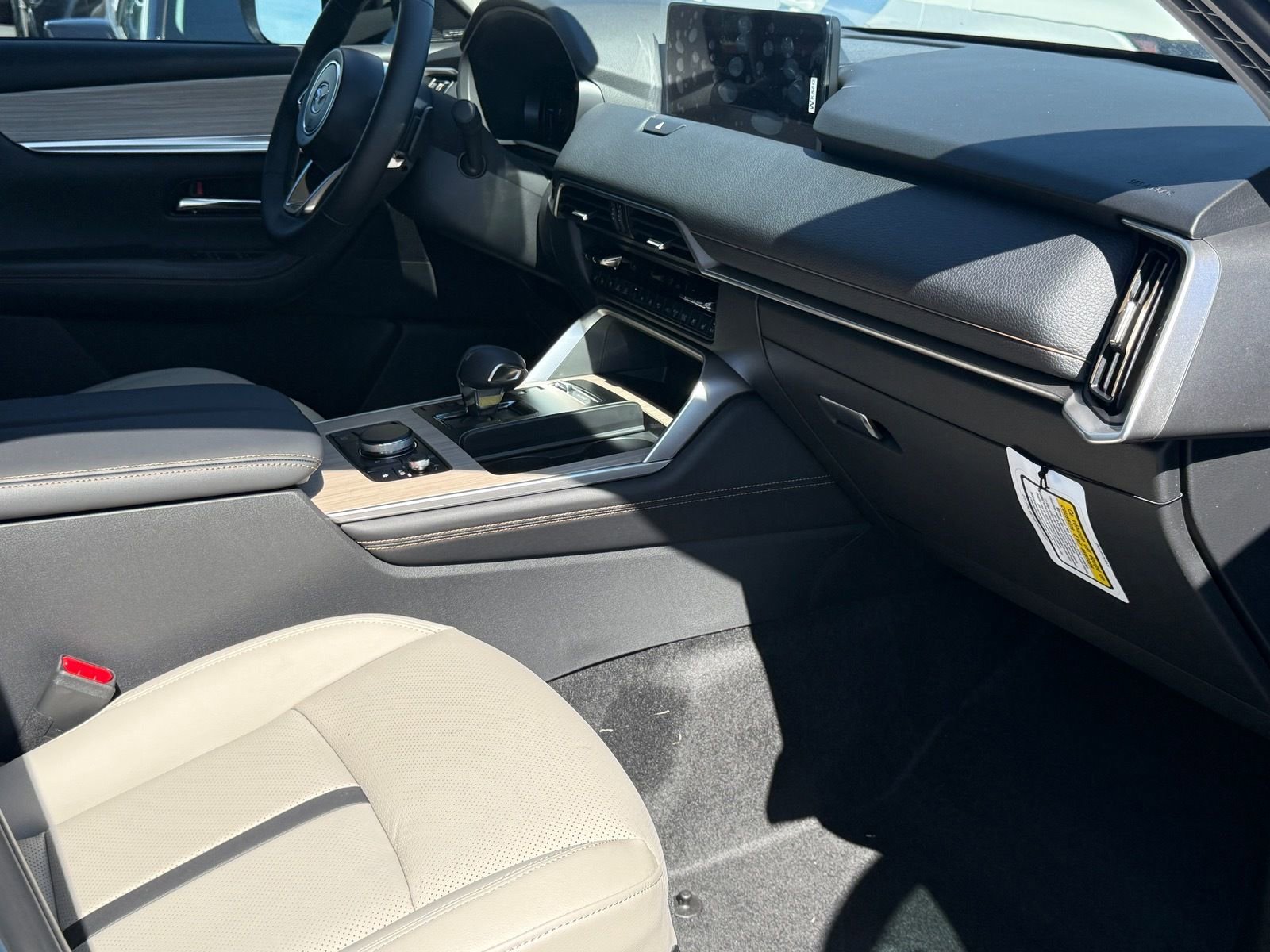 New 2026 MAZDA CX-90 Plug-In Hybrid w/Premium Sport AWD/4WD image 28