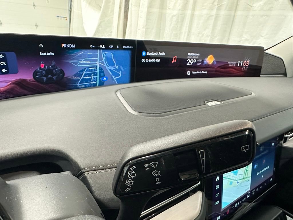 Used 2025 Lincoln Navigator Reserve image 22