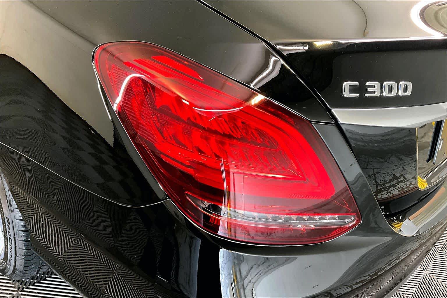Used 2021 Mercedes-Benz C 300 4MATIC Sedan image 28