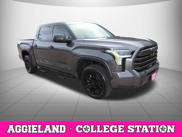 Used 2023 Toyota Tundra SR5 AWD/4WD image 3