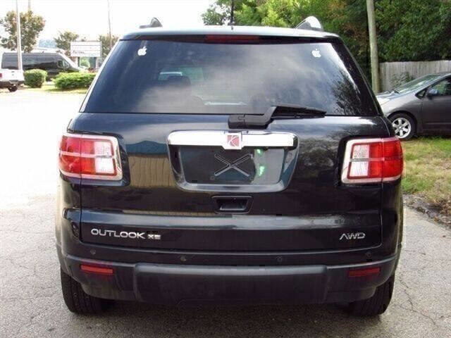 Used 2009 Saturn Outlook XE w/ Convenience Package image 9