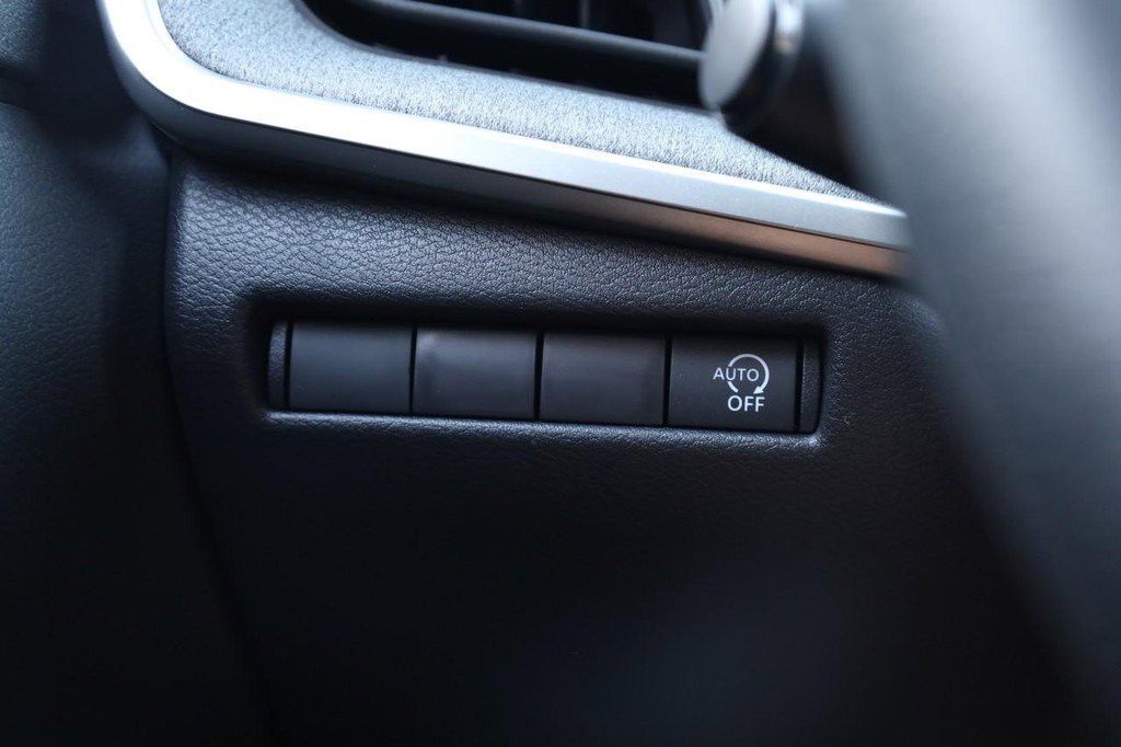 New 2026 Nissan Kicks SV image 19