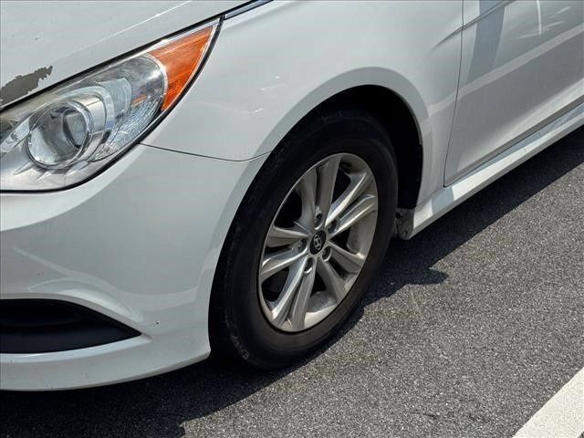 Used 2014 Hyundai Sonata GLS w/ Popular Equipment Group 2 FWD image 4