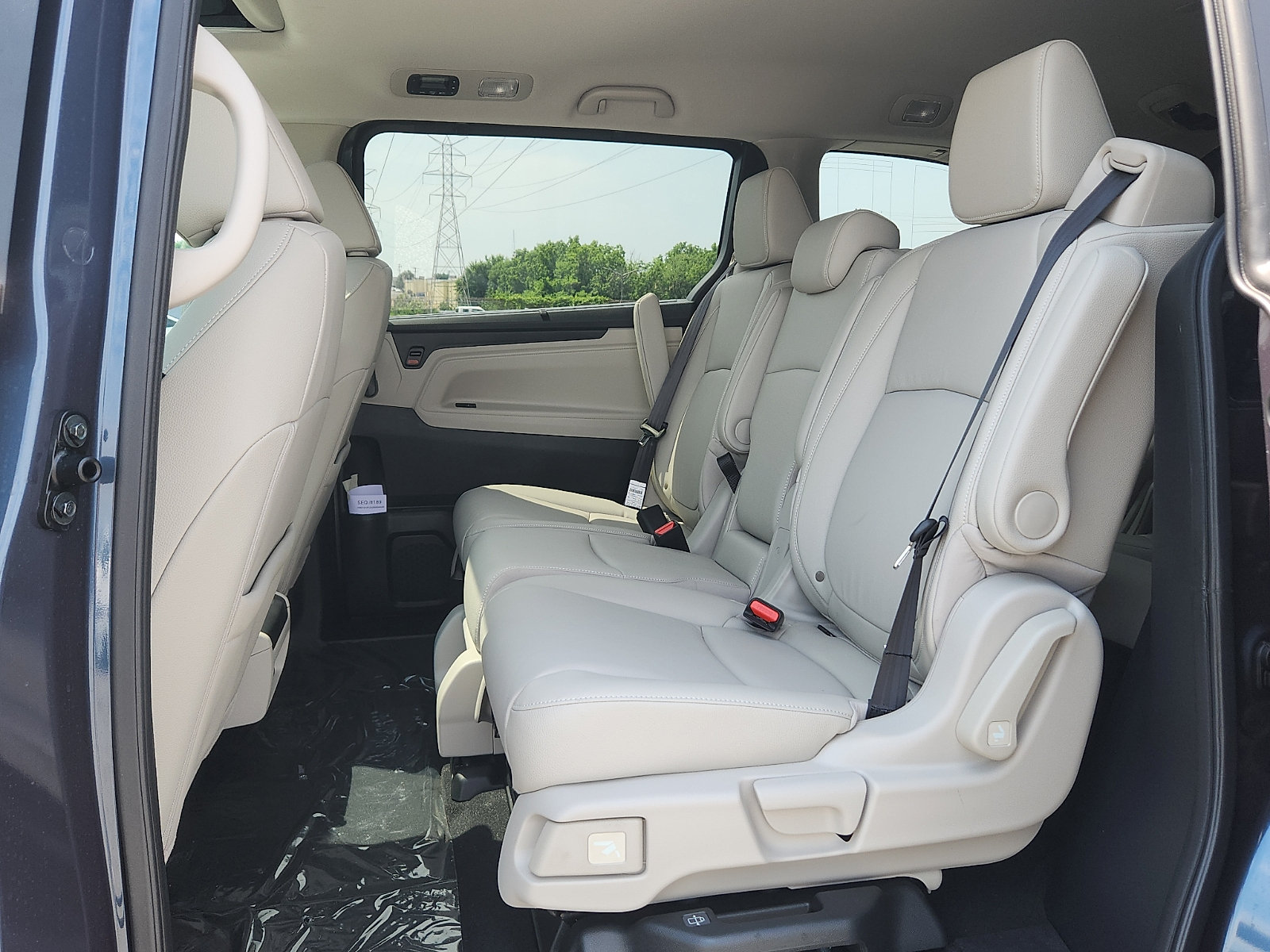 New 2026 Honda Odyssey EX-L image 6