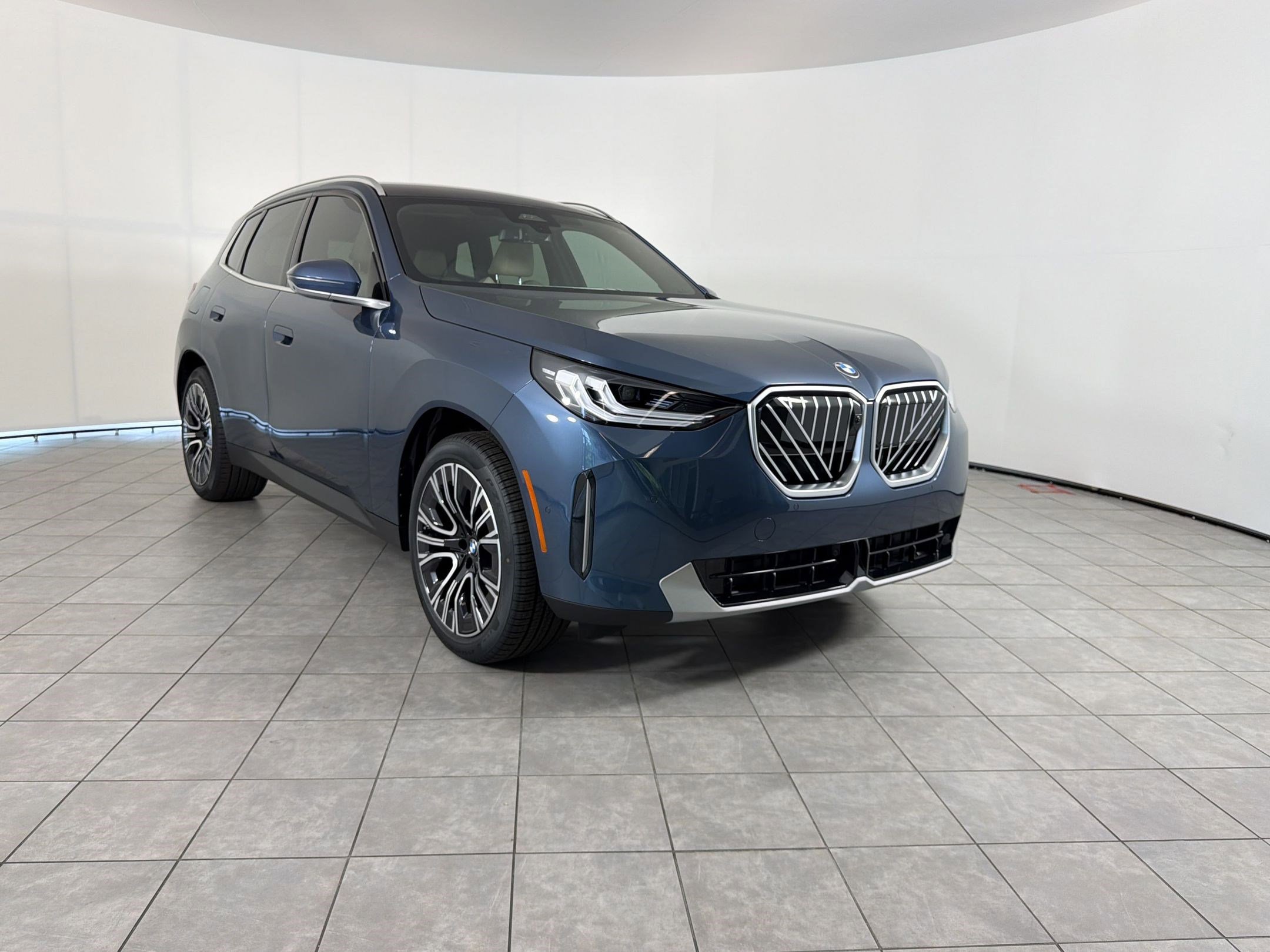 New 2026 BMW X3 xDrive30 w/ Premium Package AWD/4WD image 7