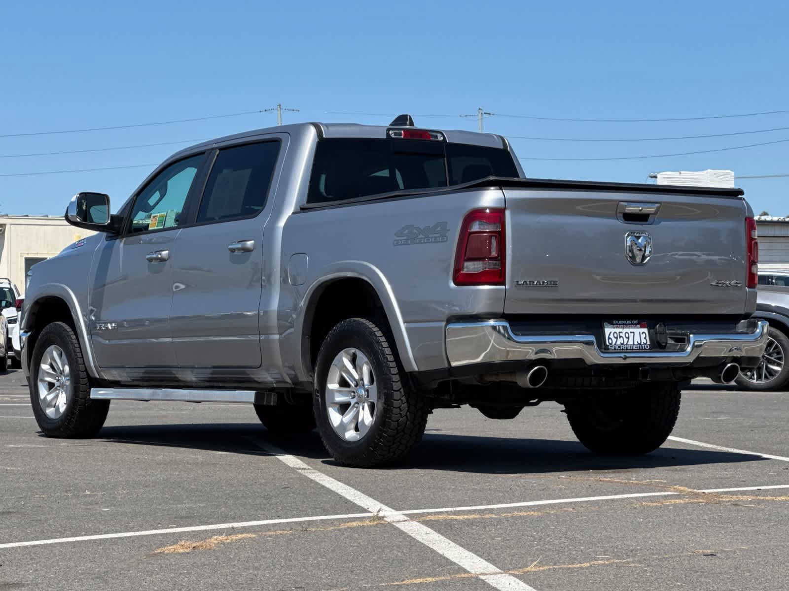 Used 2022 RAM 1500 Laramie w/ Off Road Group AWD/4WD image 7
