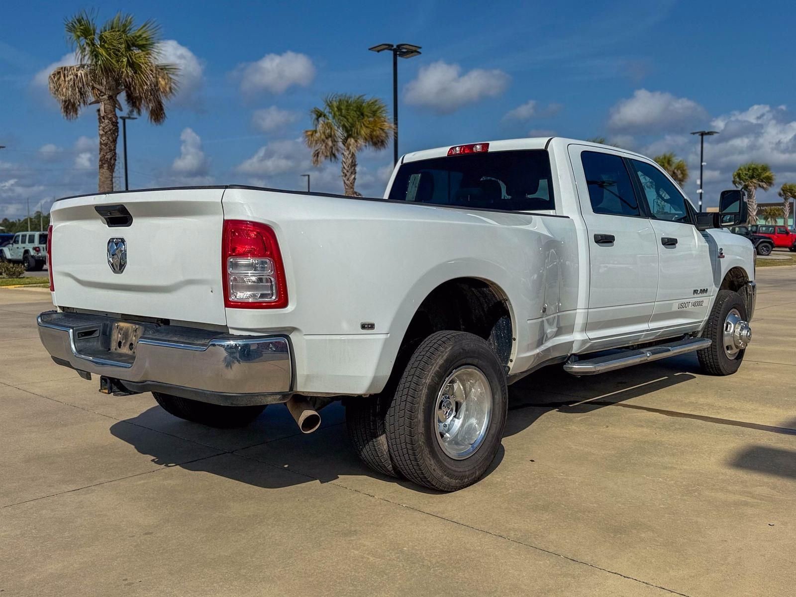 Certified 2024 RAM 3500 Big Horn image 35