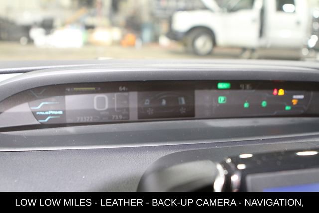 Used 2017 Toyota Prius Prime Advanced w/ Carpet Mat Package image 17