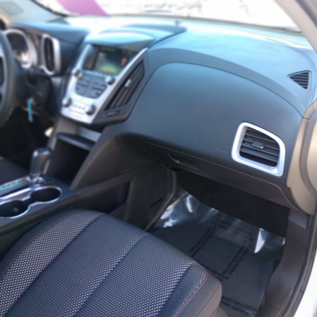 Used 2017 Chevrolet Equinox LS image 20