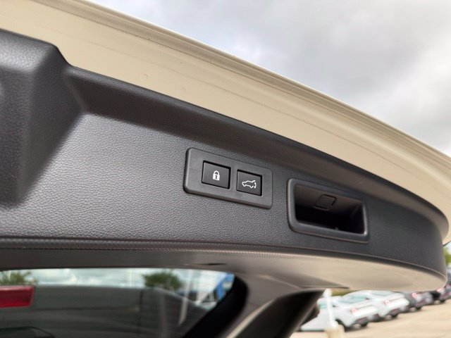 Used 2019 Subaru Forester Limited w/ Popular Package #3 AWD/4WD image 37
