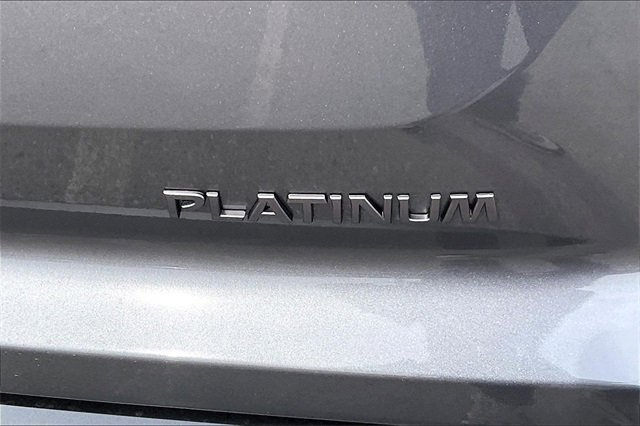 New 2026 Nissan Pathfinder Platinum image 9