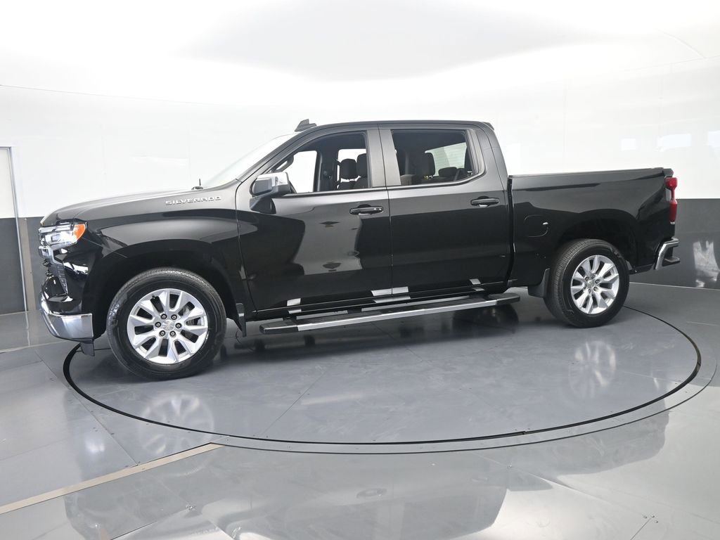 Used 2024 Chevrolet Silverado 1500 LT RWD image 2