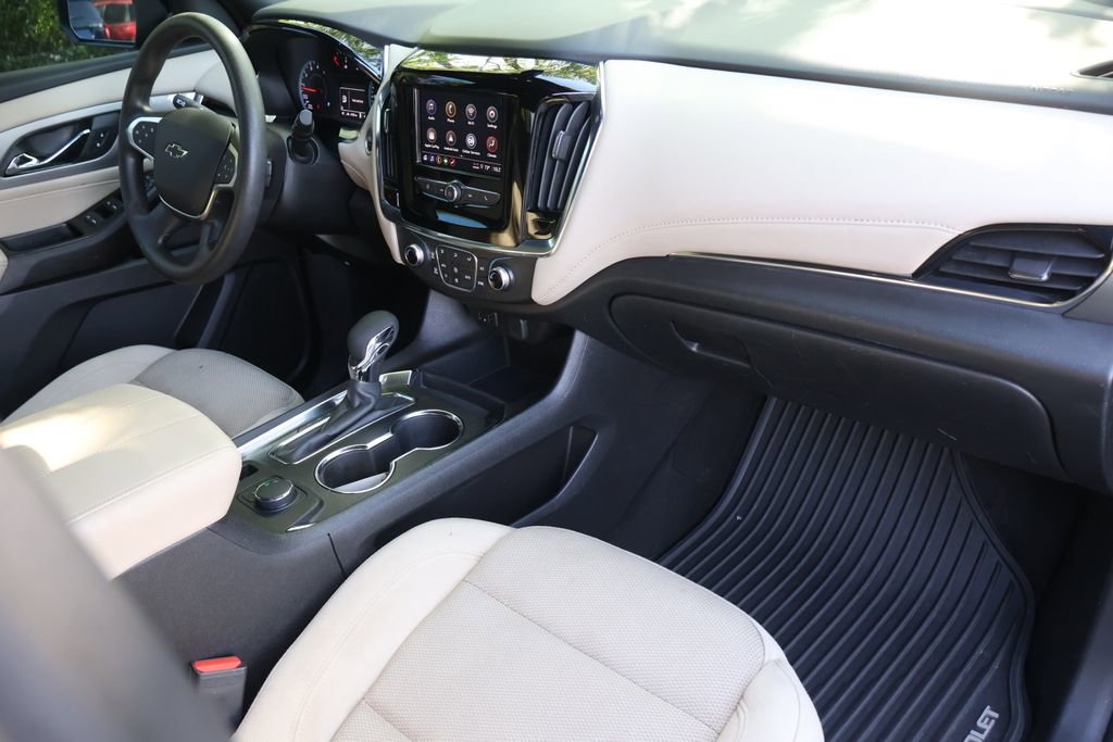 Used 2023 Chevrolet Traverse LS w/ Midnight/Sport Edition FWD image 38
