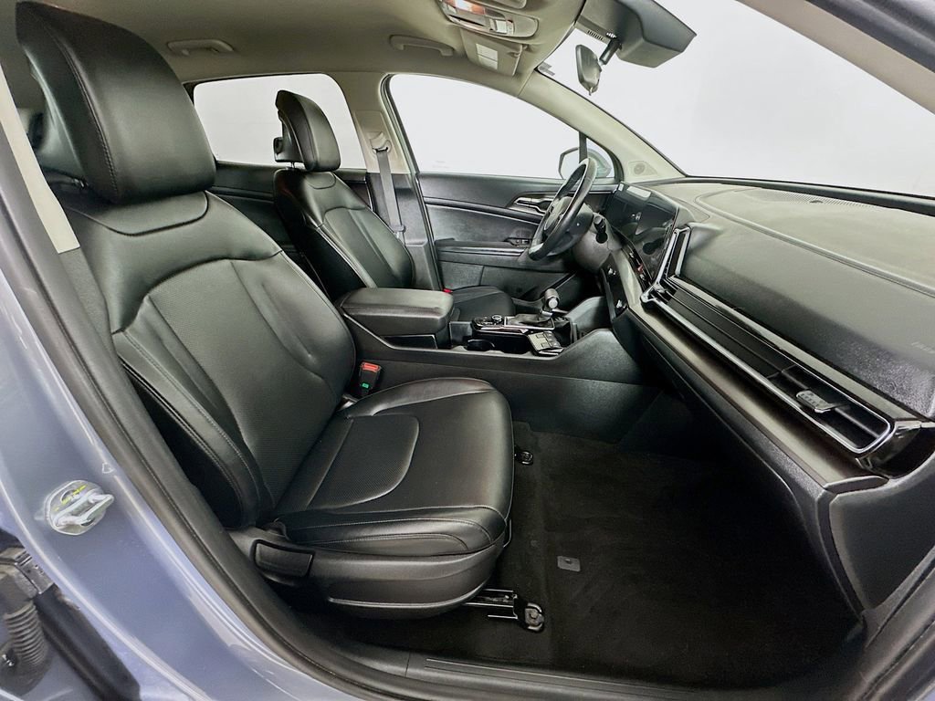 Certified 2023 Kia Sportage EX image 7