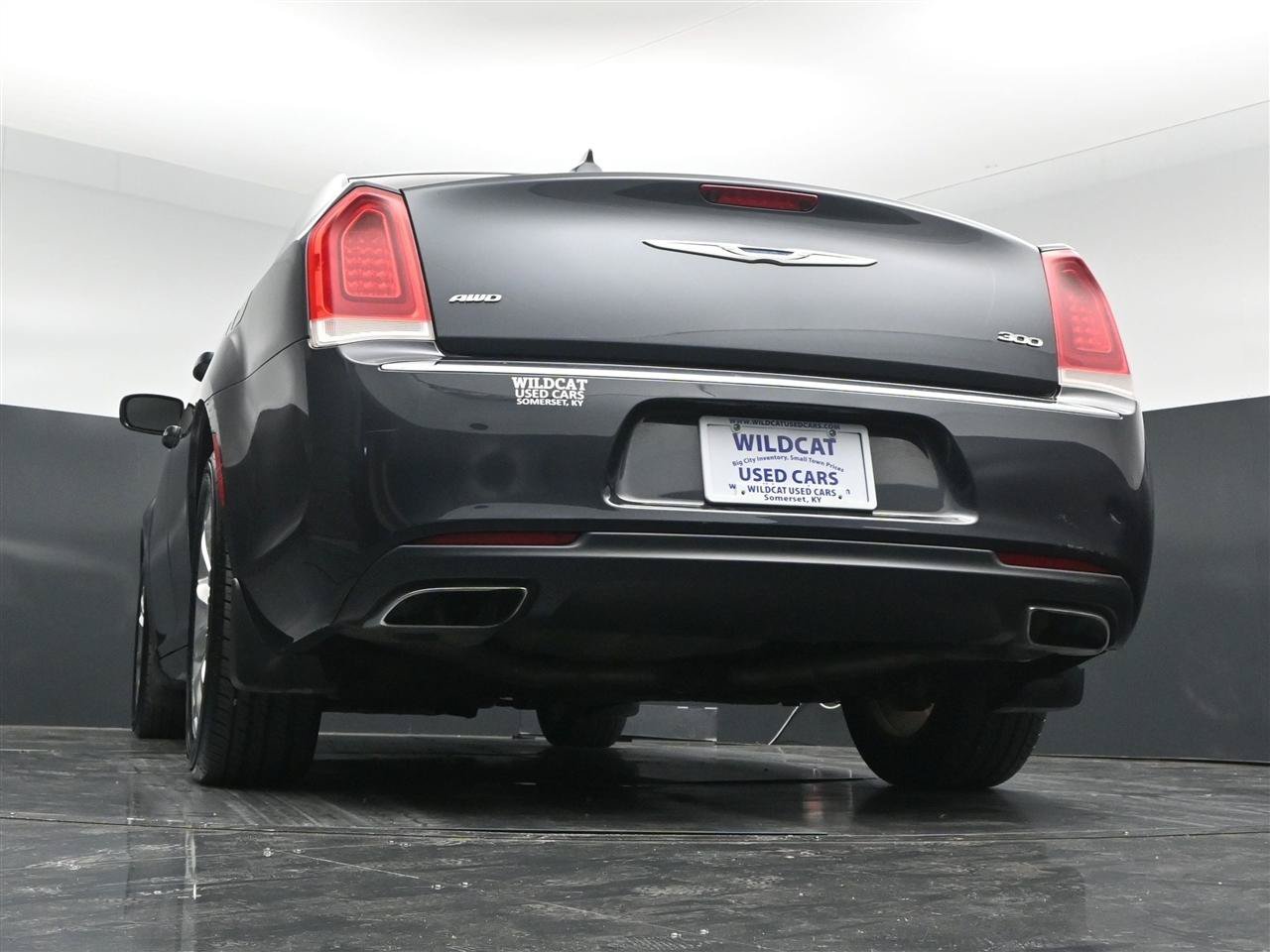 Used 2017 Chrysler 300 Limited w/ Value Package AWD/4WD image 32