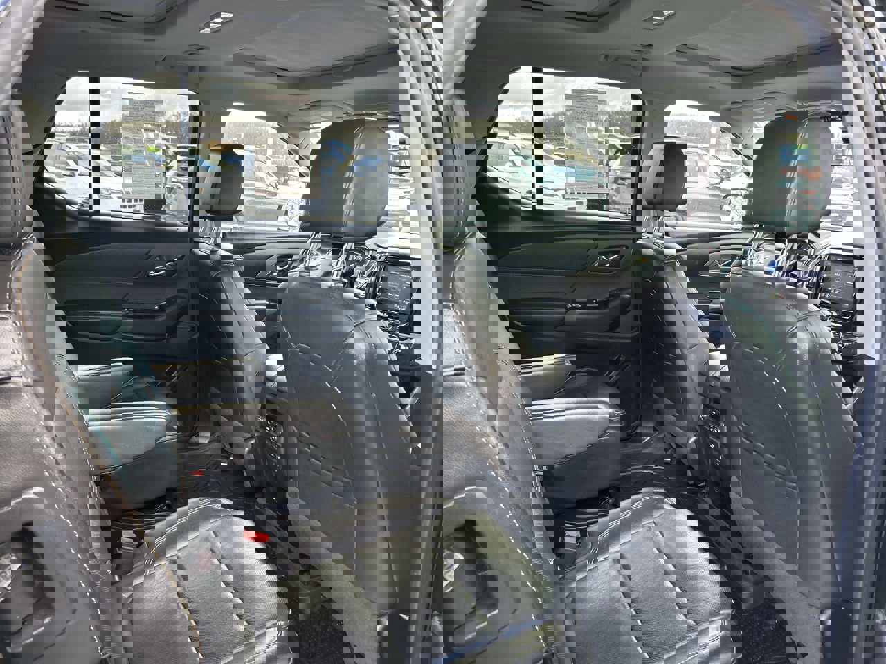 Used 2020 Chevrolet Traverse Premier w/ Redline Edition image 15