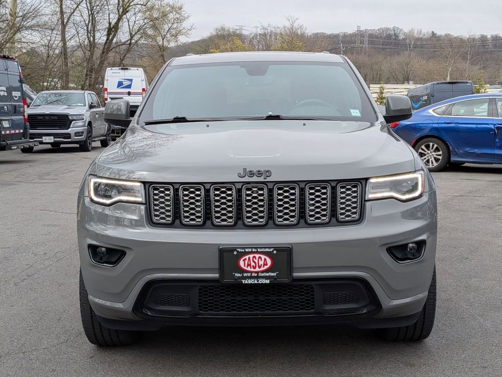 Used 2022 Jeep Grand Cherokee Laredo X image 10