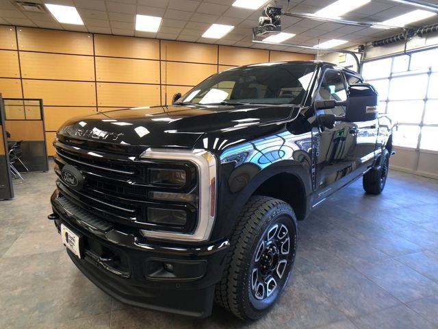 New 2026 Ford F350 Platinum w/ FX4 Off-Road Package image 3