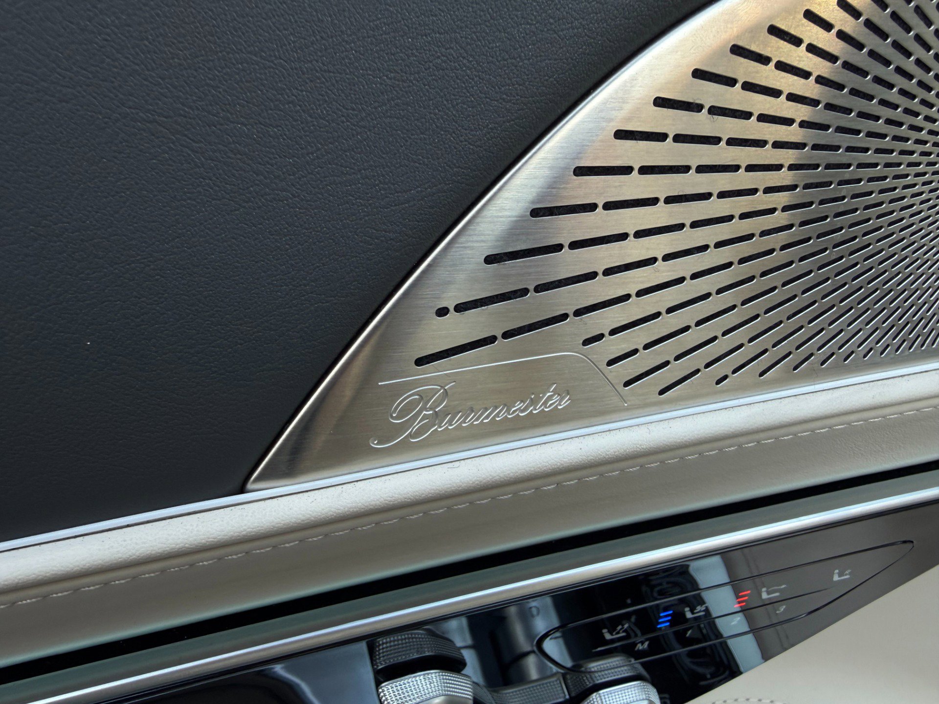 Used 2022 Mercedes-Benz SL 63 AMG 4MATIC image 54