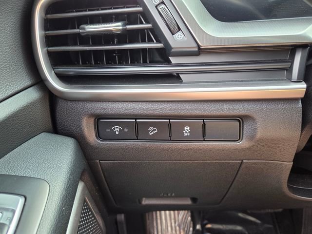 Used 2024 Kia Telluride LX image 21