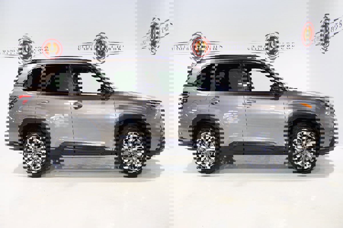 Used 2025 Subaru Forester Touring image 5