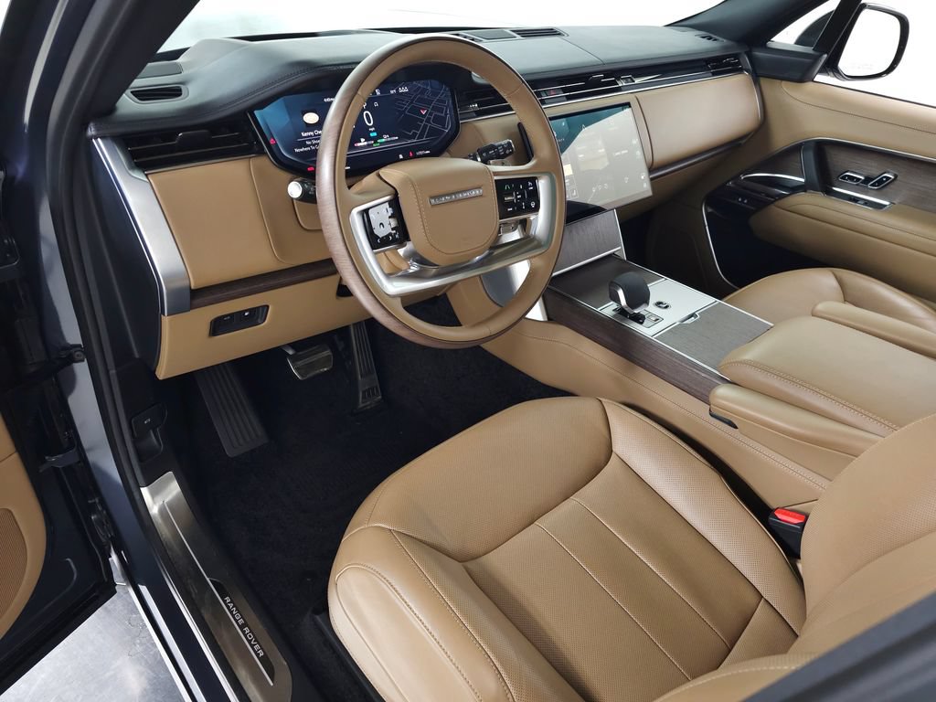 Certified 2025 Land Rover Range Rover SE AWD/4WD image 18