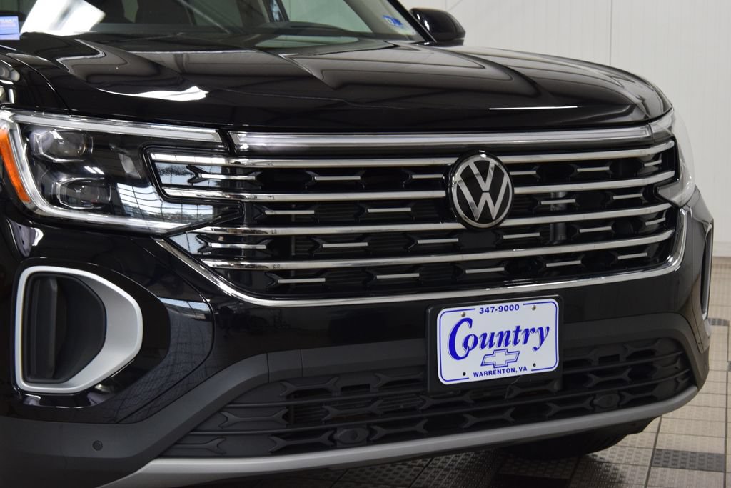 Used 2025 Volkswagen Atlas SEL AWD/4WD image 13