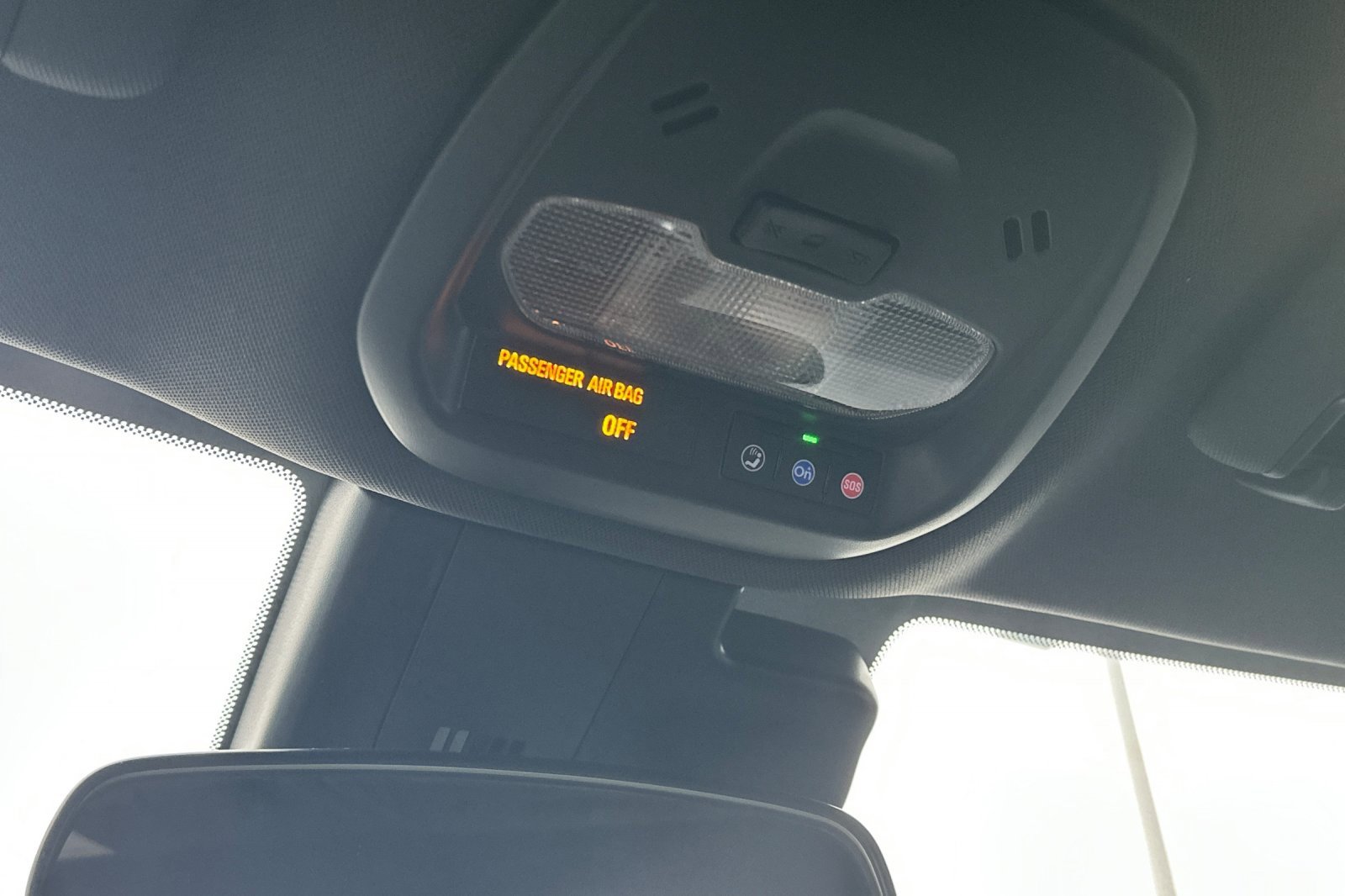 Used 2025 Chevrolet Trax RS w/ Driver Confidence Package image 24