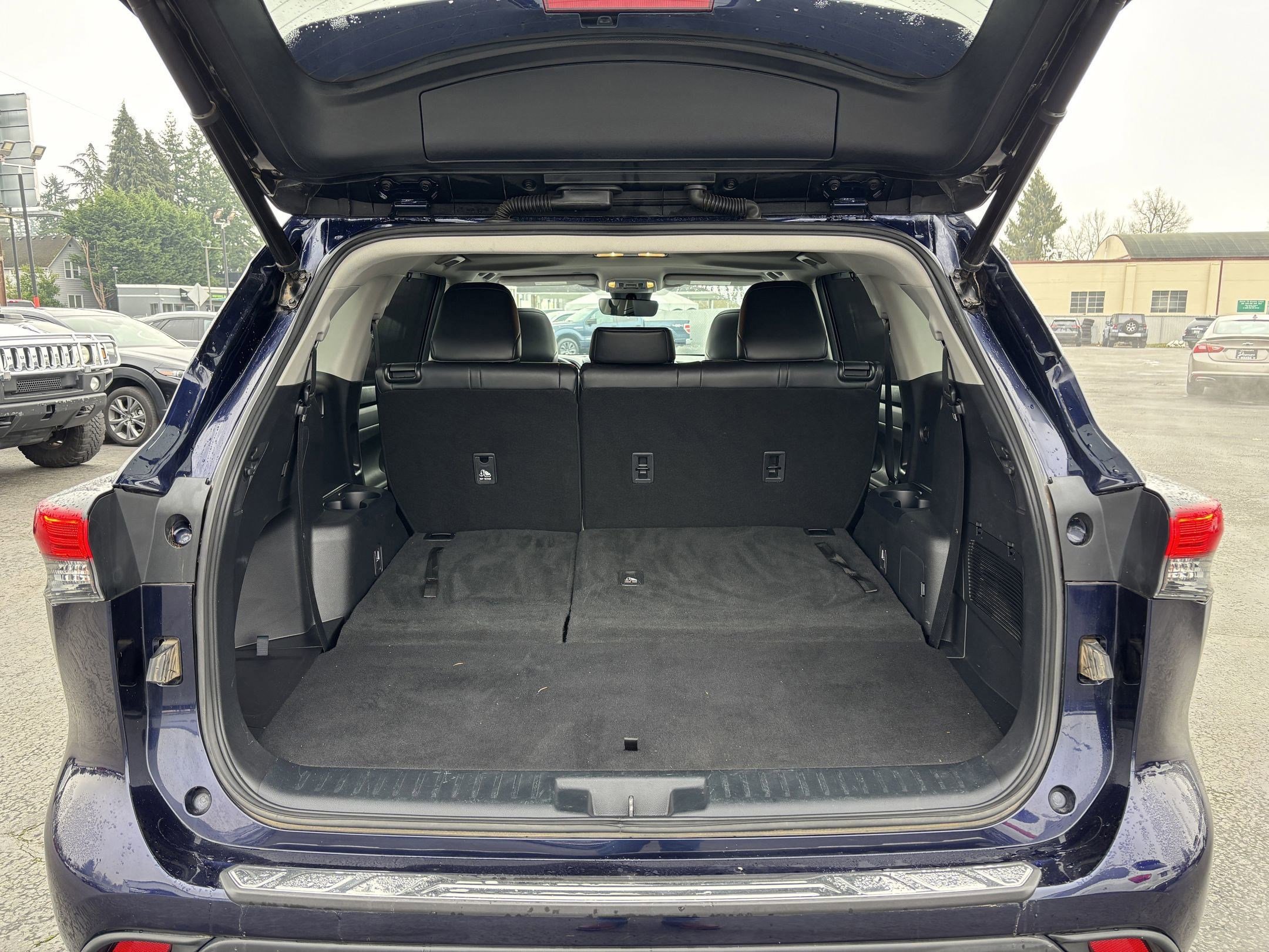 Used 2022 Toyota Highlander XLE image 20