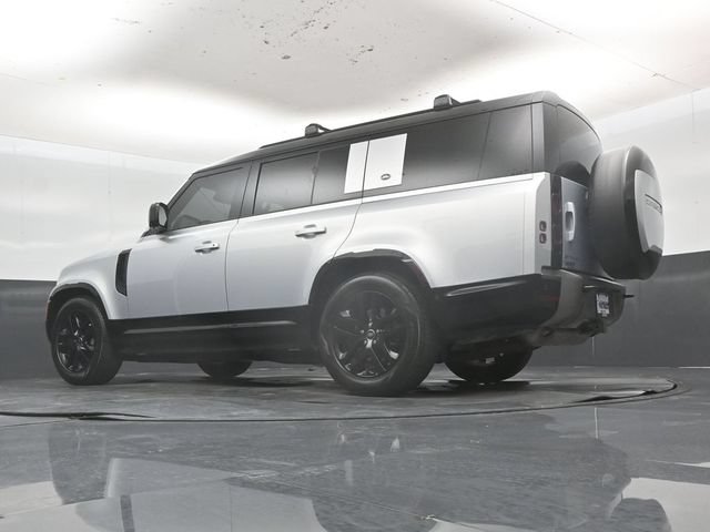 Used 2024 Land Rover Defender 130 X-Dynamic SE AWD/4WD image 56