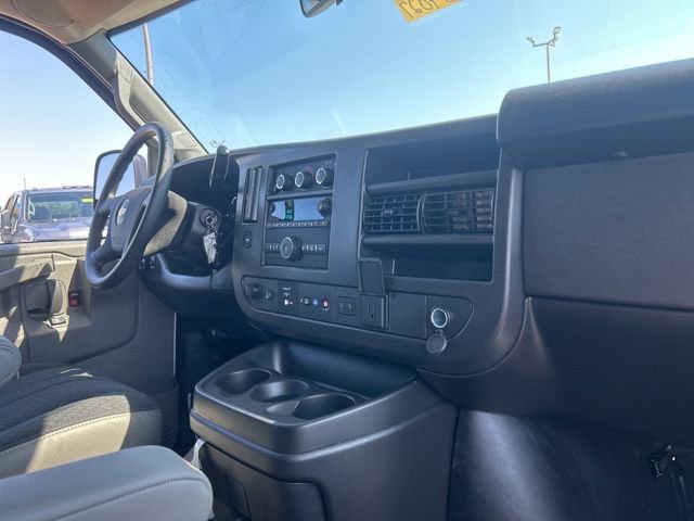 New 2025 Chevrolet Express 2500 RWD image 30