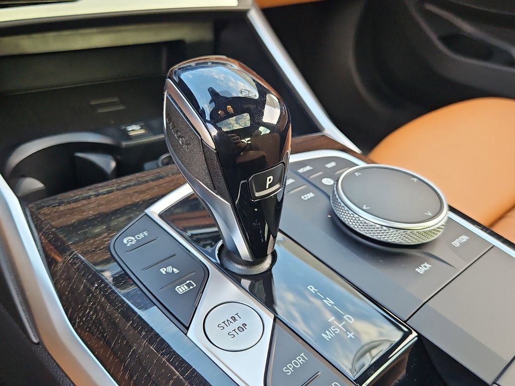 Used 2022 BMW 330e xDrive 330e xDrive w/ Premium Package image 22