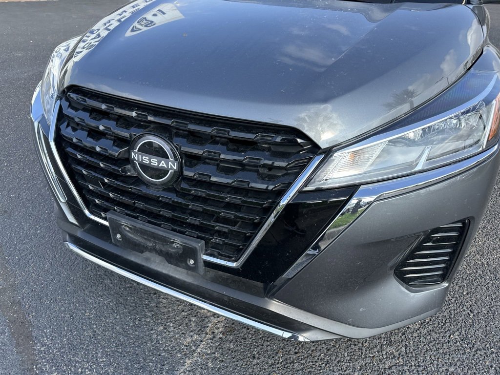 Used 2023 Nissan Kicks SV image 10