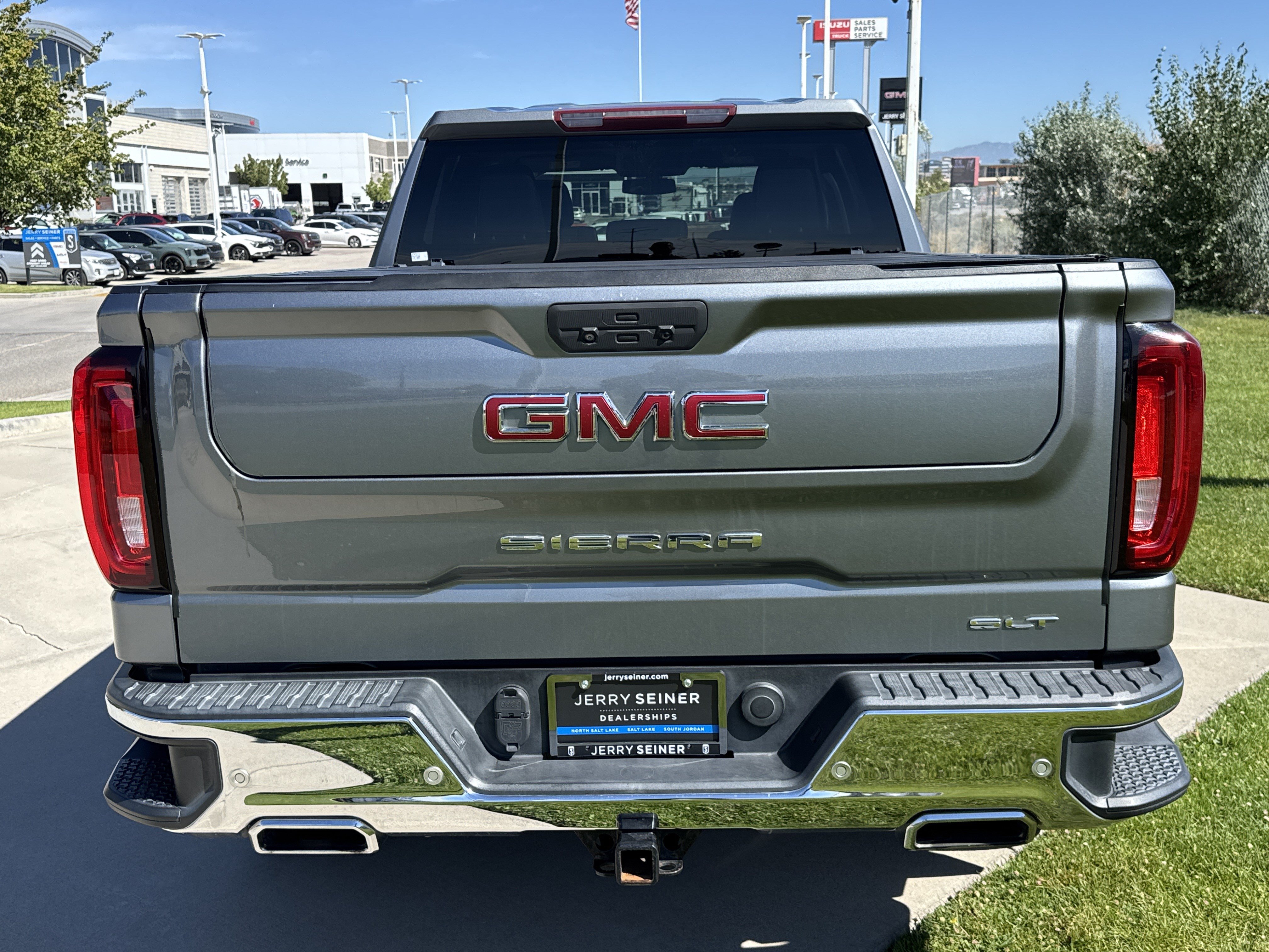 Used 2019 GMC Sierra 1500 SLT w/ Driver Alert Package I AWD/4WD image 4