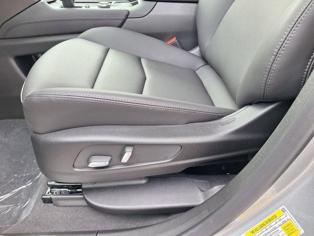 New 2026 Cadillac XT5 Luxury w/ LPO, Floor Liner Package image 28