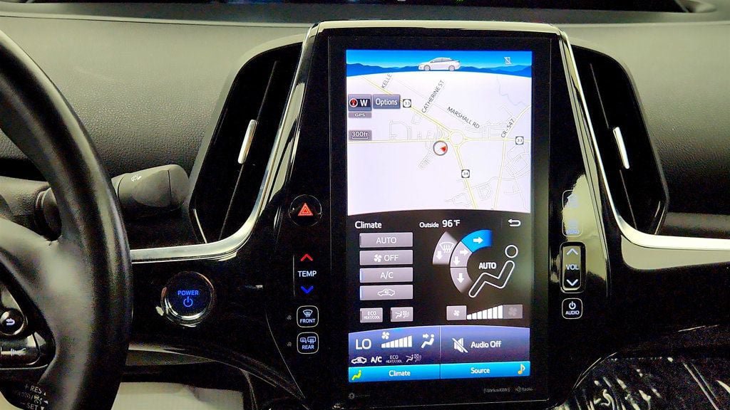 Used 2021 Toyota Prius Prime XLE FWD image 16