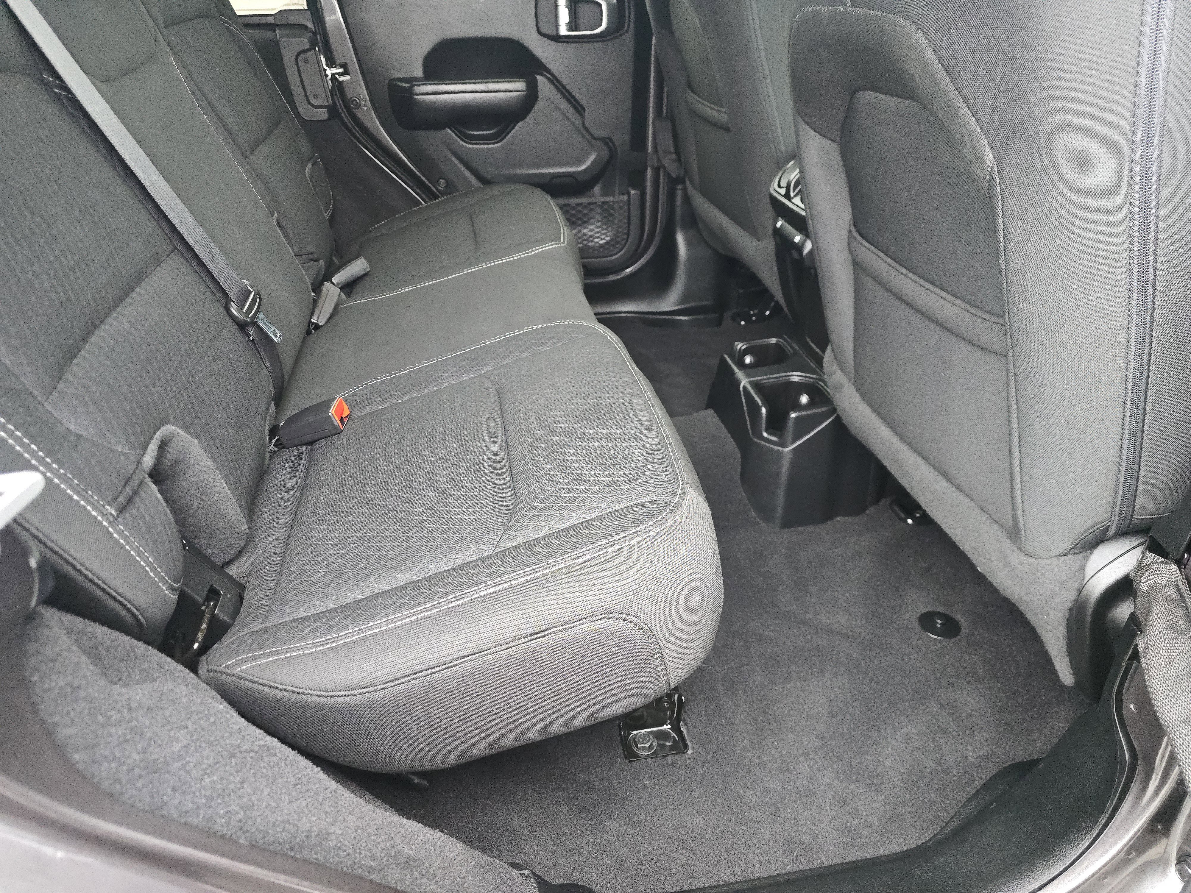 Used 2021 Jeep Wrangler Unlimited Sport image 15