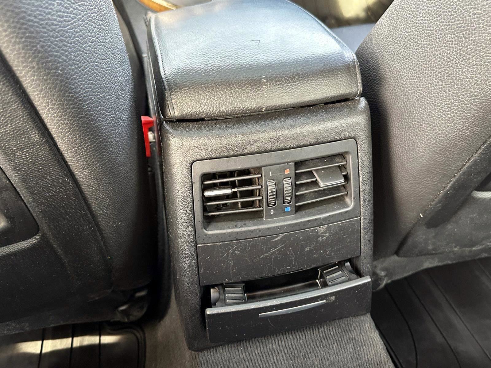 Used 2008 BMW 328xi Sedan image 11