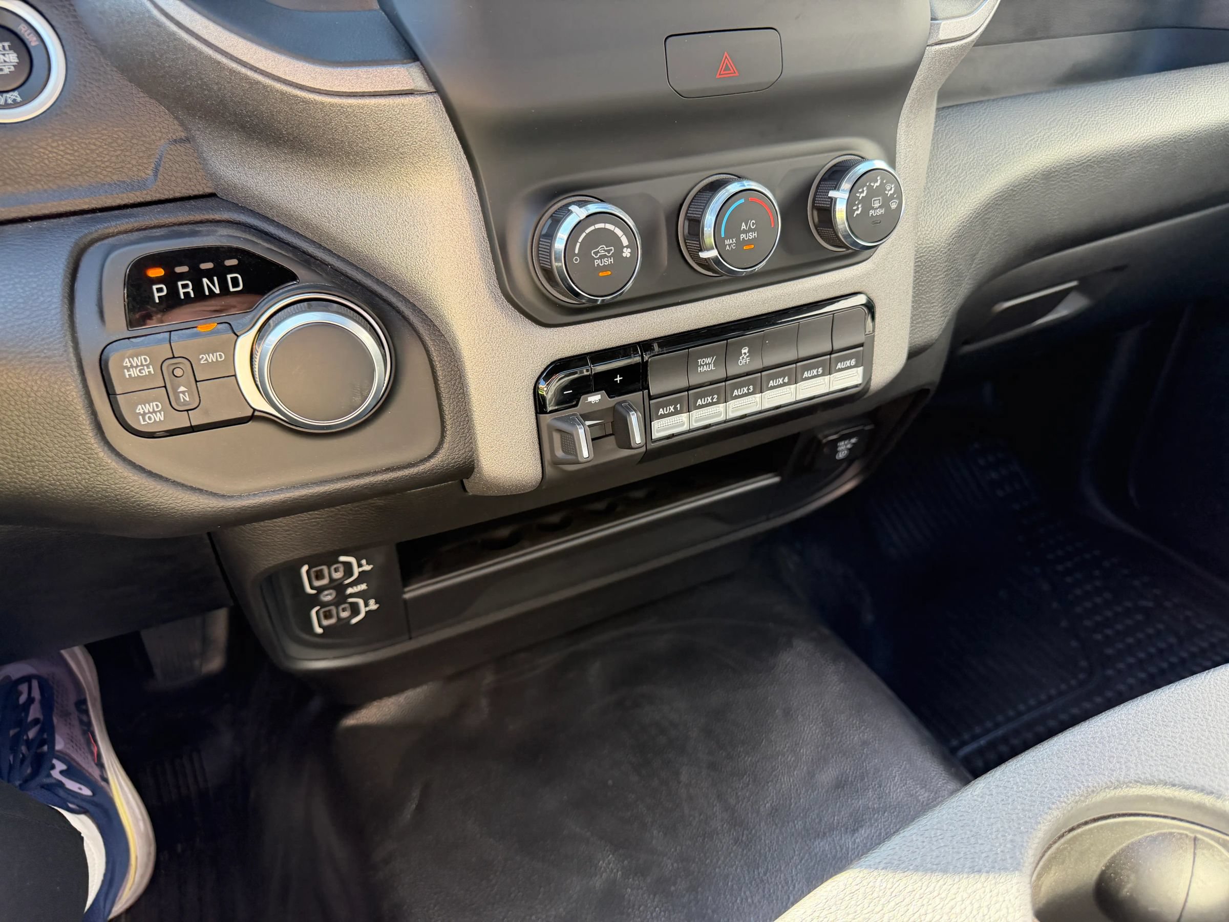 Used 2024 RAM 3500 Tradesman AWD/4WD image 23