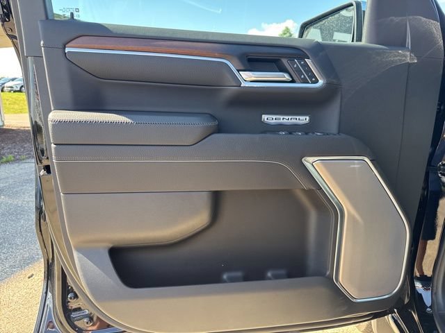 New 2026 GMC Sierra 1500 Denali w/ Denali Reserve Package AWD/4WD image 16