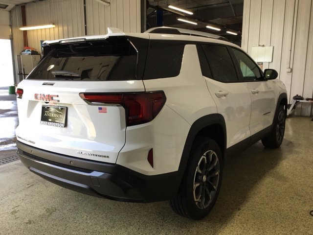 New 2027 GMC Terrain Elevation w/ Elevation Premium Package AWD/4WD image 4